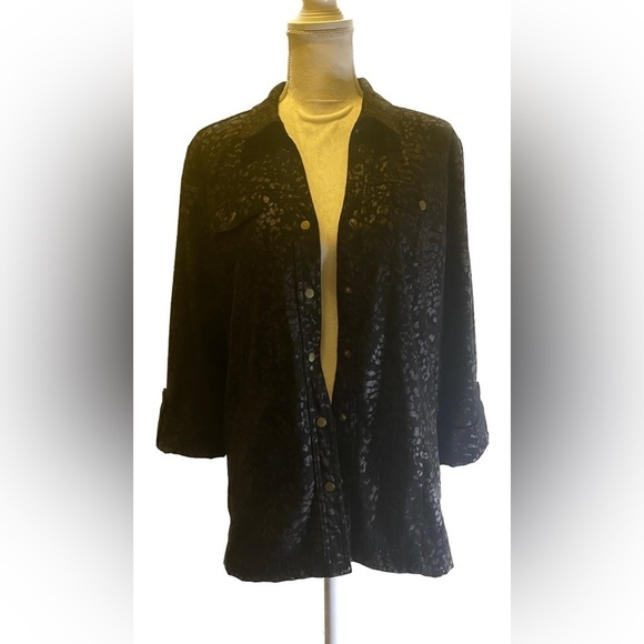 JM Collections Top - Picture 2 of 13